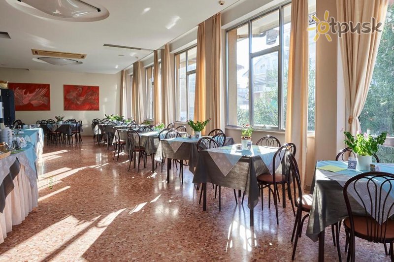 Фото отеля A Casa Nostra Hotel 3* Riminis Italiją barai ir restoranai