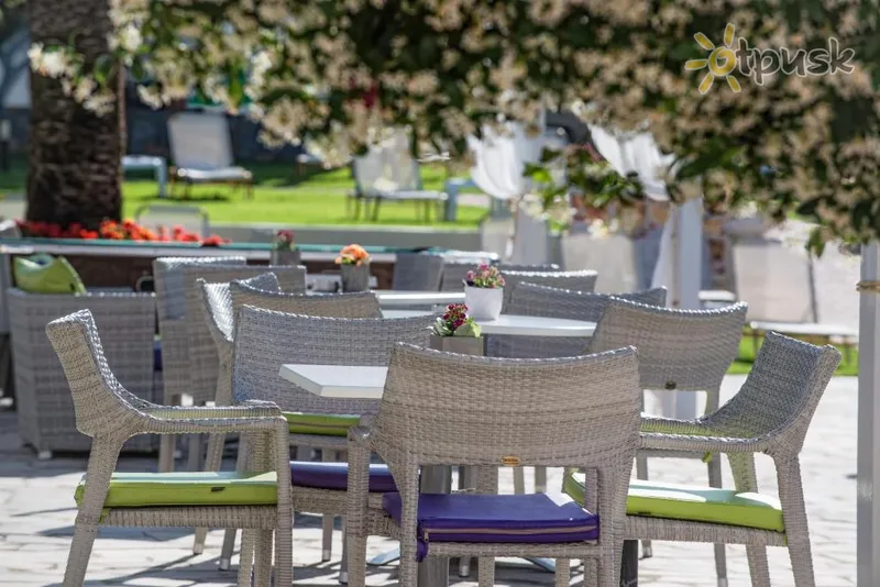 Фото отеля Kristalli Hotel Apartments 3* о. Крит – Іракліон Греція екстер'єр та басейни