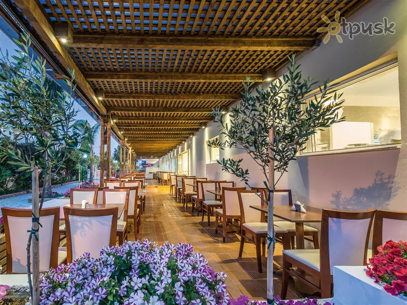 Фото отеля Caretta Star 4* Zakintas Graikija barai ir restoranai