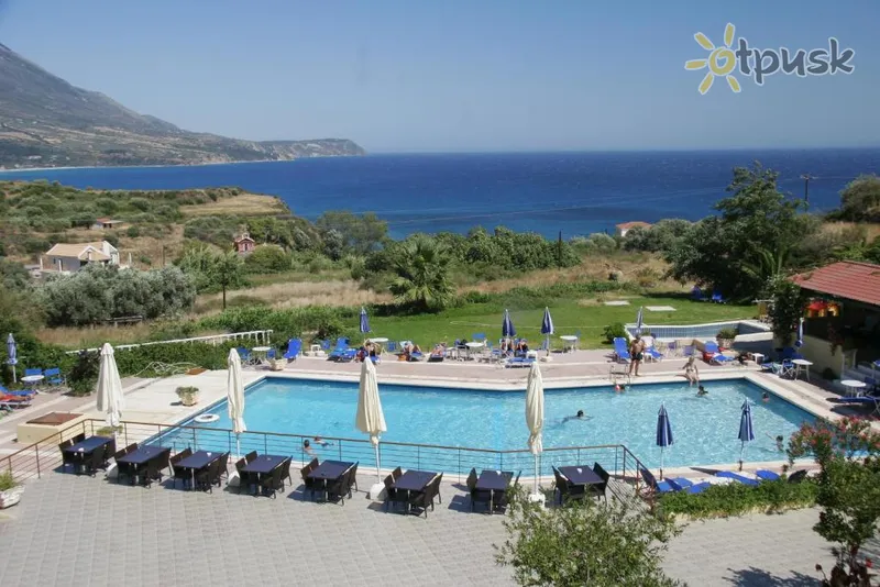 Фото отеля Karavados Beach Hotel 3* Kefalonija Graikija išorė ir baseinai