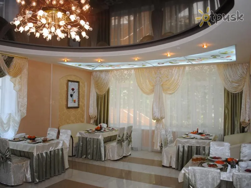Фото отеля Южный Буг 1* Khmiļņiks Ukraina bāri un restorāni