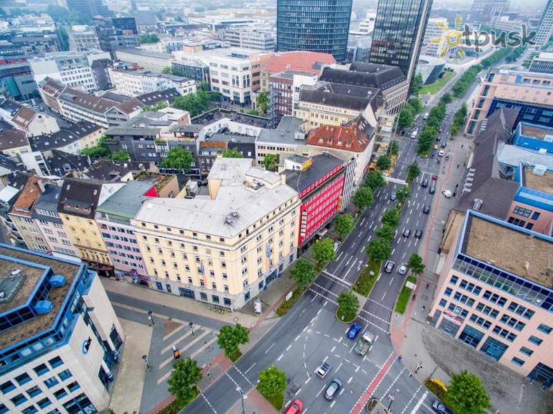 Фото отеля A&O Dortmund Hauptbahnhof 2* Dortmunde Vācija ārpuse un baseini