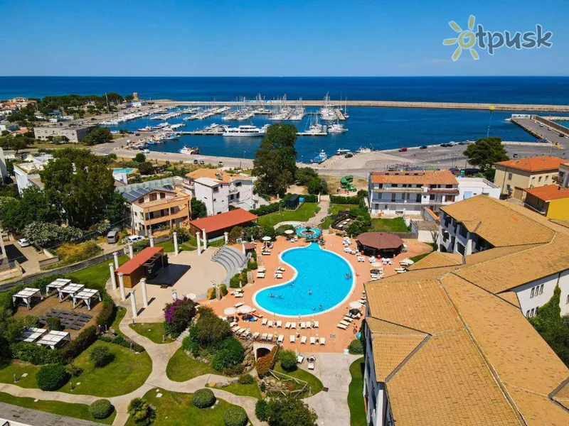 Фото отеля Cala Della Torre Resort 4* apie. Sardinija Italiją išorė ir baseinai