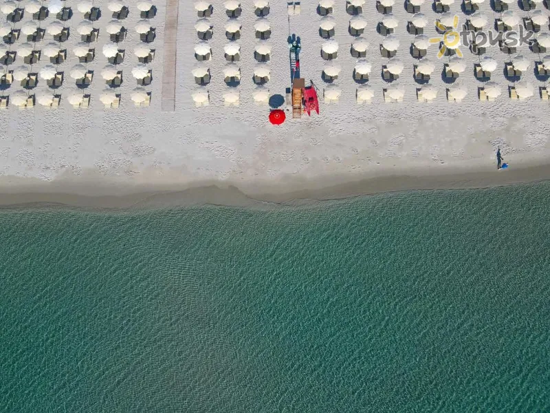 Фото отеля Cala Della Torre Resort 4* о. Сардинія Італія пляж