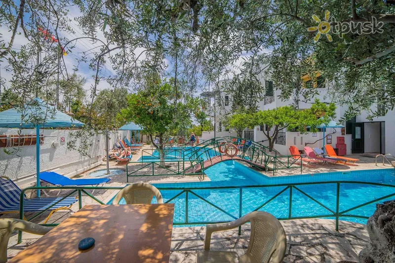 Фото отеля Kastro Studios & Apartments 3* Kreta – Ierapetra Graikija išorė ir baseinai