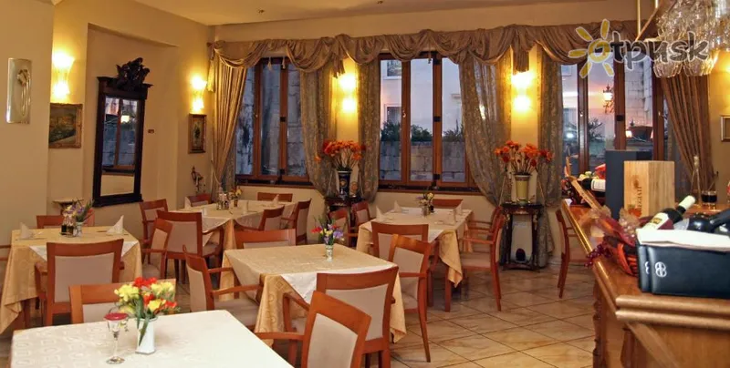 Фото отеля Peristil 3* Sadalīt Horvātija bāri un restorāni