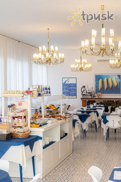 Фото отеля City Beach Resort Hotel 3* Равенна Италия бары и рестораны