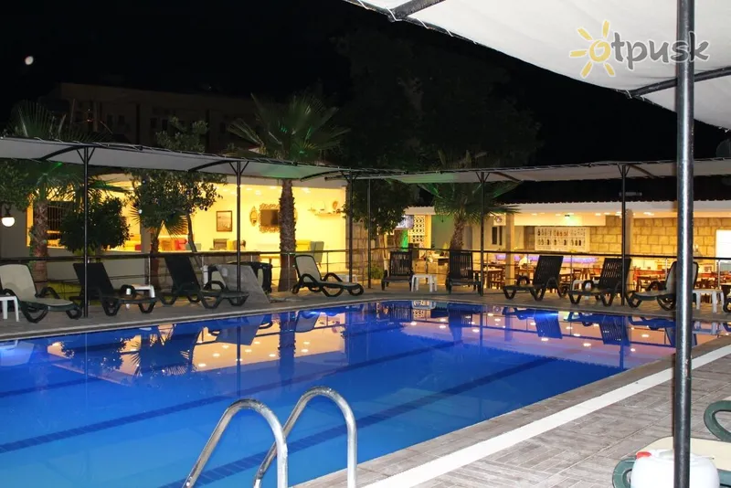 Фото отеля Gold Stone Hotel 3* Кемер Туреччина екстер'єр та басейни