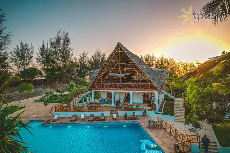 Фото отеля Zanzibella Hotel & Spa 5* Ківенгва Танзанія екстер'єр та басейни
