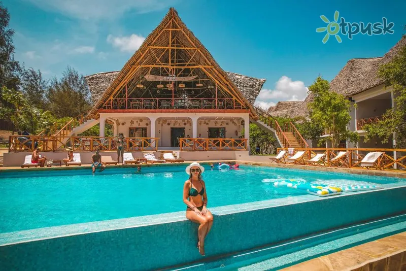 Фото отеля Zanzibella Hotel & Spa 5* Кивенгва Танзания экстерьер и бассейны