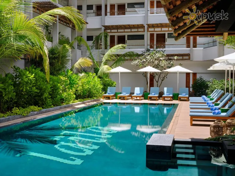 Фото отеля Laila Resort 5* о. Маэ Сейшельские о-ва экстерьер и бассейны