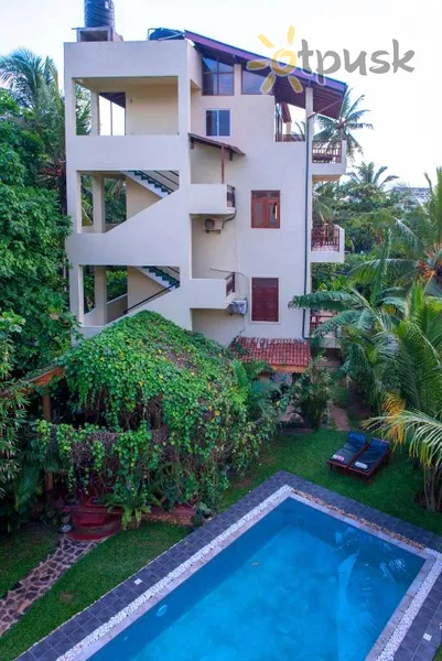 Фото отеля Finlanka Hotel 2* Хиккадува Шри-Ланка экстерьер и бассейны