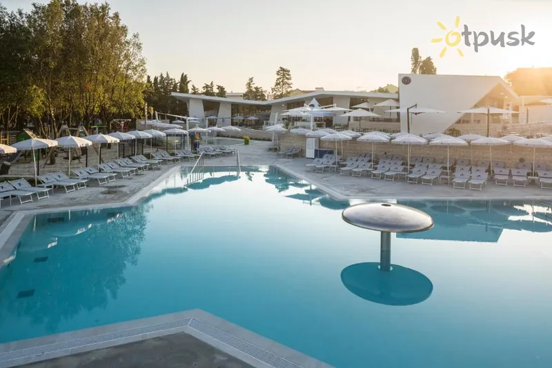 Фото отеля Falkensteiner Premium Camping Zadar 5* Задар Хорватія екстер'єр та басейни