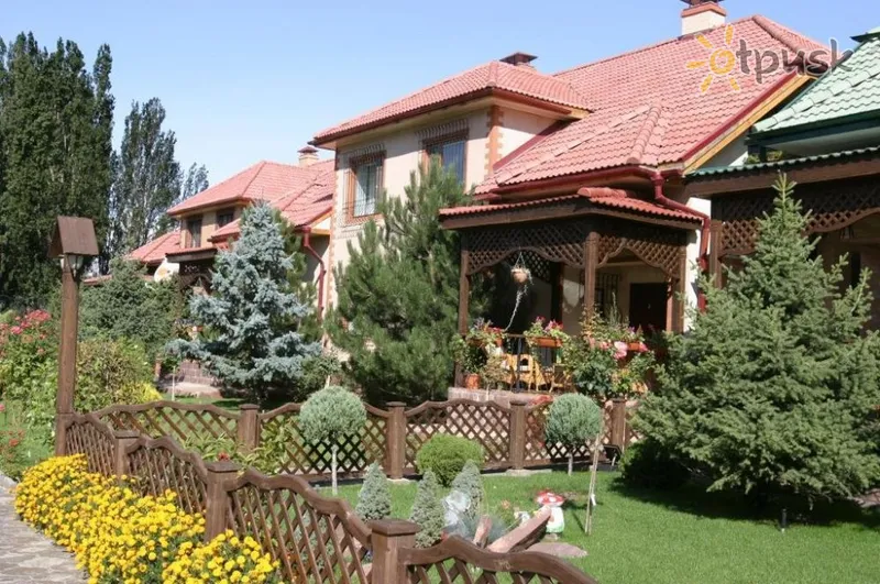 Фото отеля Сонечко VIP Готель 3* Іссик-Куль Киргизія екстер'єр та басейни