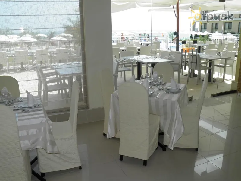 Фото отеля White Rocks 4* Бяла Болгария бары и рестораны