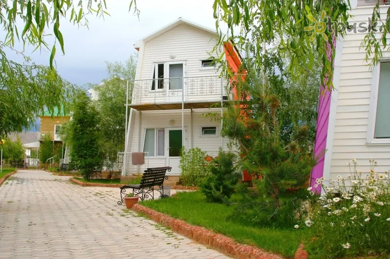 Фото отеля Мармелад Готель 3* Іссик-Куль Киргизія екстер'єр та басейни