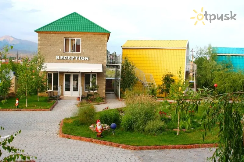 Фото отеля Мармелад Готель 3* Іссик-Куль Киргизія екстер'єр та басейни