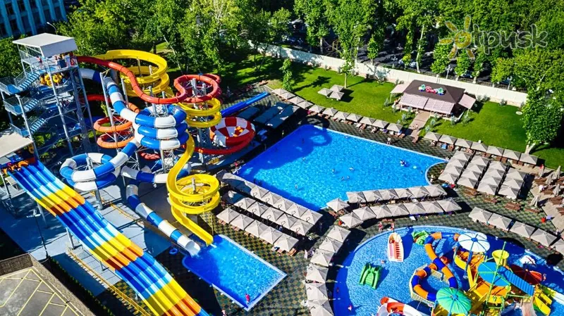 Фото отеля Shymkent Grand Hotel 4* Шимкент Казахстан аквапарк, гірки