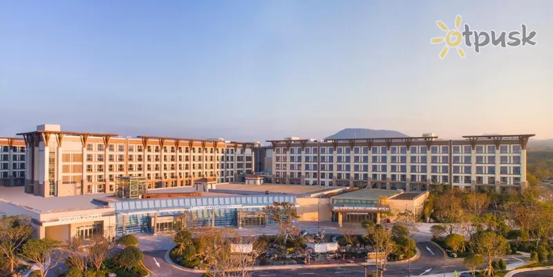 Фото отеля Landing Jeju Shinhwa World Hotels & Resorts 5* о. Чеджу Южная Корея экстерьер и бассейны