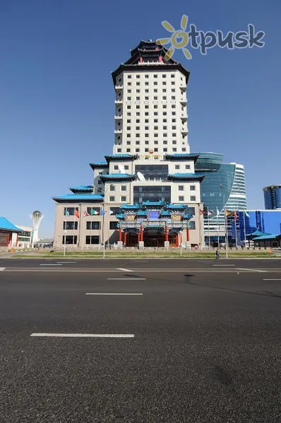 Фото отеля Beijing Palace Soluxe Hotel Astana 5* Astana Kazahstāna ārpuse un baseini