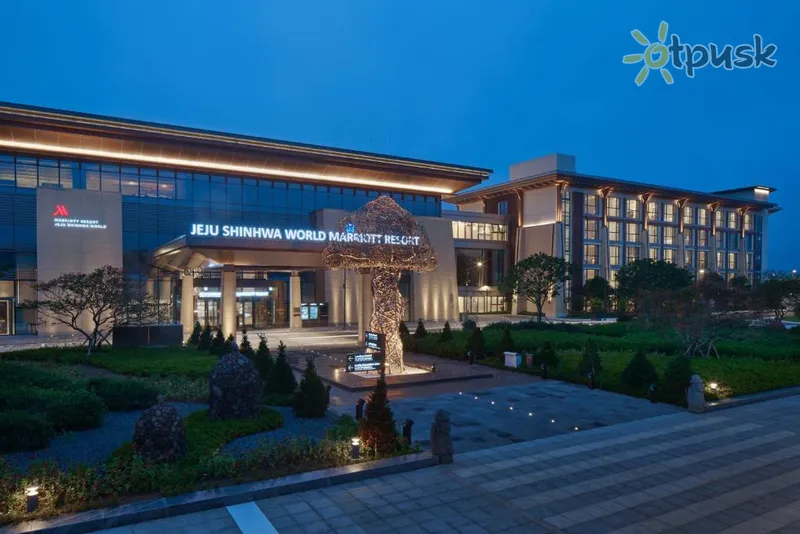 Фото отеля Marriott Jeju Shinhwa World Hotels & Resorts 5* о. Чеджу Південна Корея екстер'єр та басейни