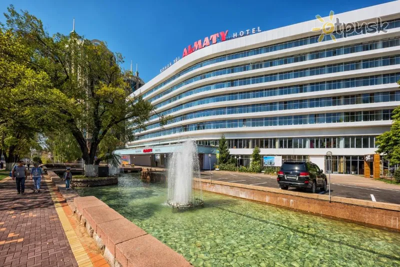Фото отеля Almaty Hotel 3* Almati Kazahstāna ārpuse un baseini