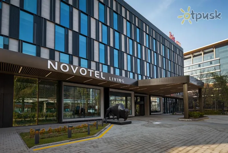 Фото отеля Novotel Living Almaty Jetisu 4* Алматы Казахстан экстерьер и бассейны