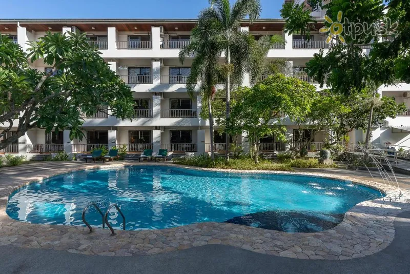 Фото отеля Bella Villa Pattaya 3rd Road 3* Pataja Taizeme ārpuse un baseini