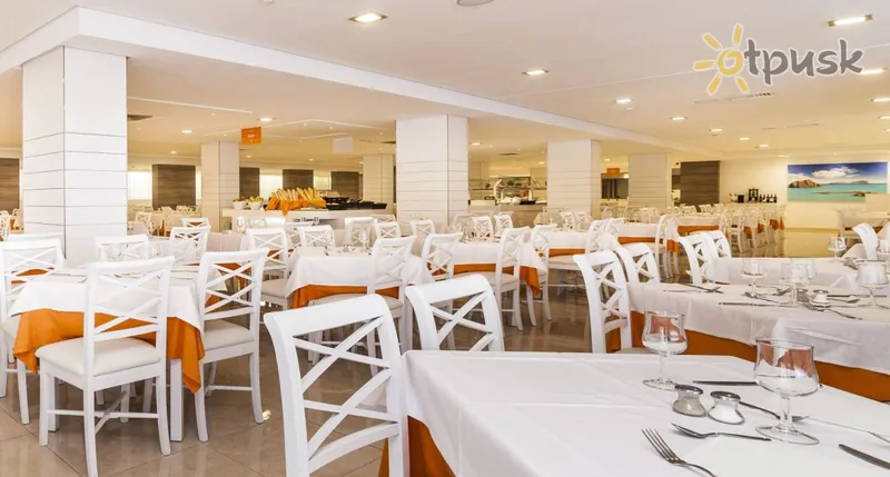Фото отеля TUI Suneo Santa Ponsa 4* par. Maljorka Spānija bāri un restorāni