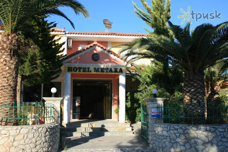Фото отеля Metaxa Hotel 2* о. Закинф Греция экстерьер и бассейны