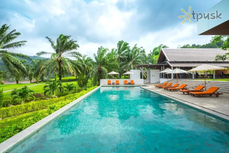Фото отеля Tinidee Golf Resort Phuket 3* о. Пхукет Таїланд екстер'єр та басейни