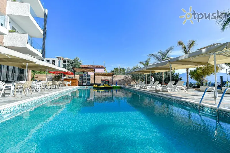 Фото отеля Orik Hotel 4* Влера Албанія екстер'єр та басейни