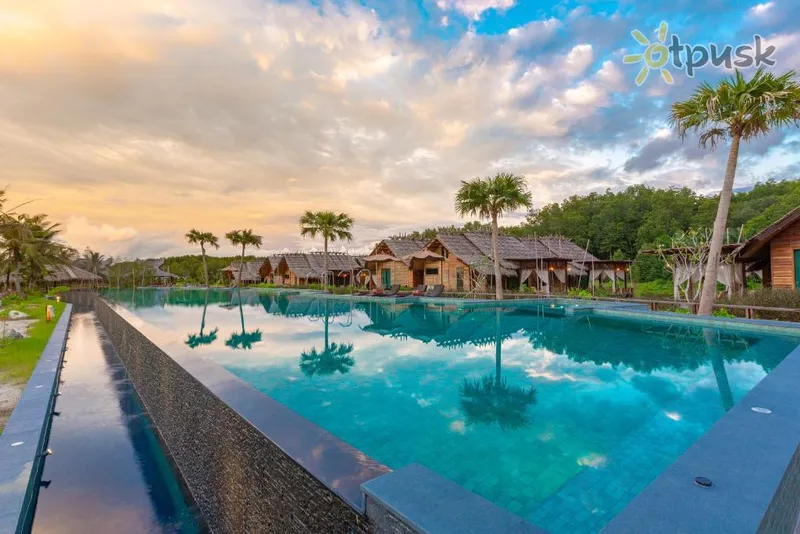 Фото отеля Venice Krabi Villa Resort 4* Крабі Таїланд екстер'єр та басейни