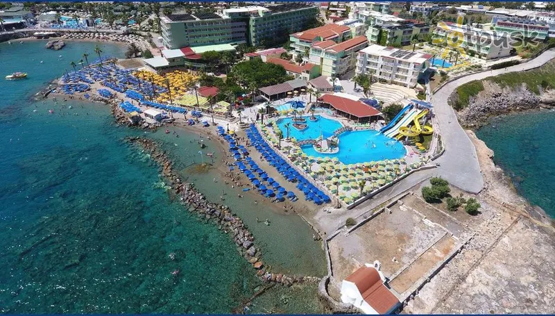 Фото отеля Eri Beach & Village 4* о. Крит – Іракліон Греція екстер'єр та басейни