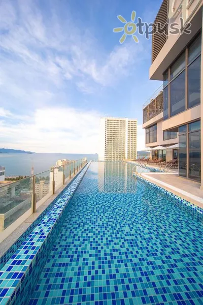 Фото отеля Green Beach Nha Trang Hotel 4* Нячанг В'єтнам екстер'єр та басейни