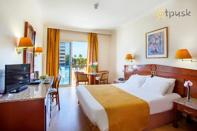 Фото отеля Kapetanios Limassol Hotel 3* Limasola Kipra istabas