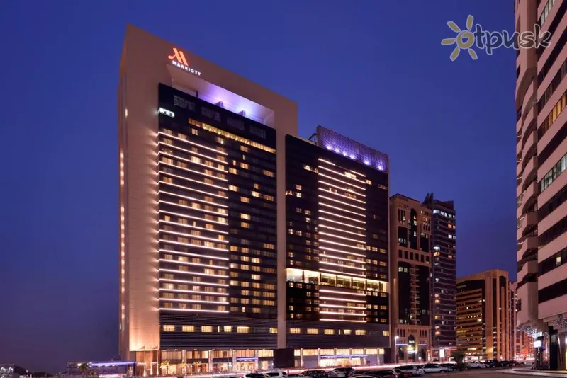 Фото отеля Marriott Hotel Downtown Abu Dhabi 5* Абу Даби ОАЭ экстерьер и бассейны