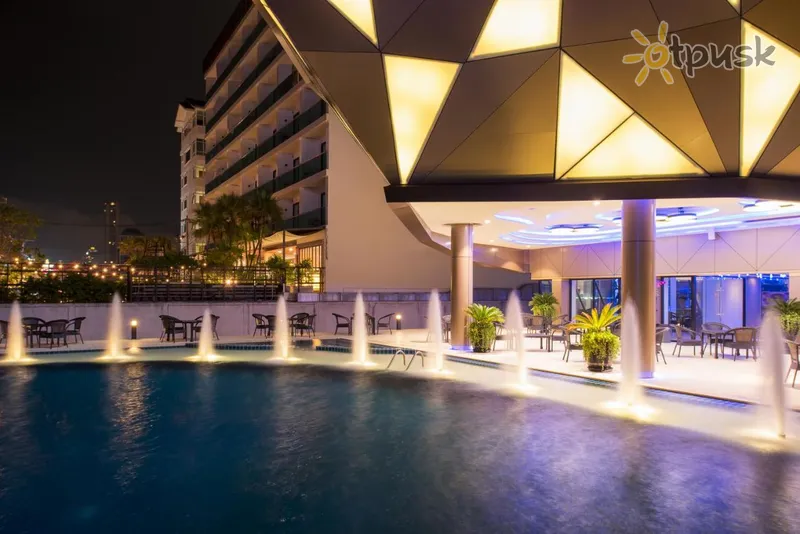 Фото отеля Rodina Beach Hotel 4* Паттайя Таиланд экстерьер и бассейны