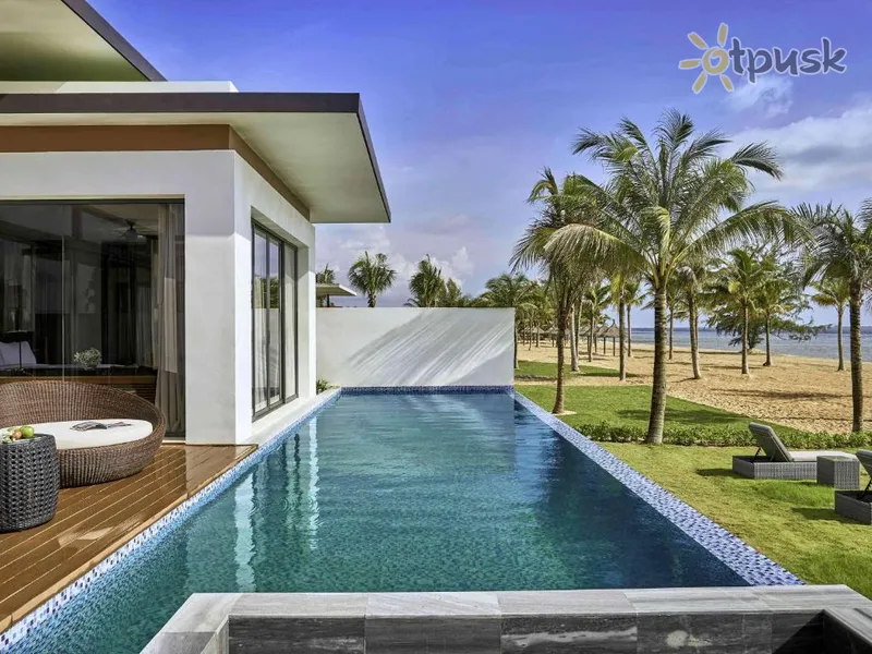Фото отеля Movenpick Villas & Residences Phu Quoc 5* о. Фукуок В'єтнам екстер'єр та басейни