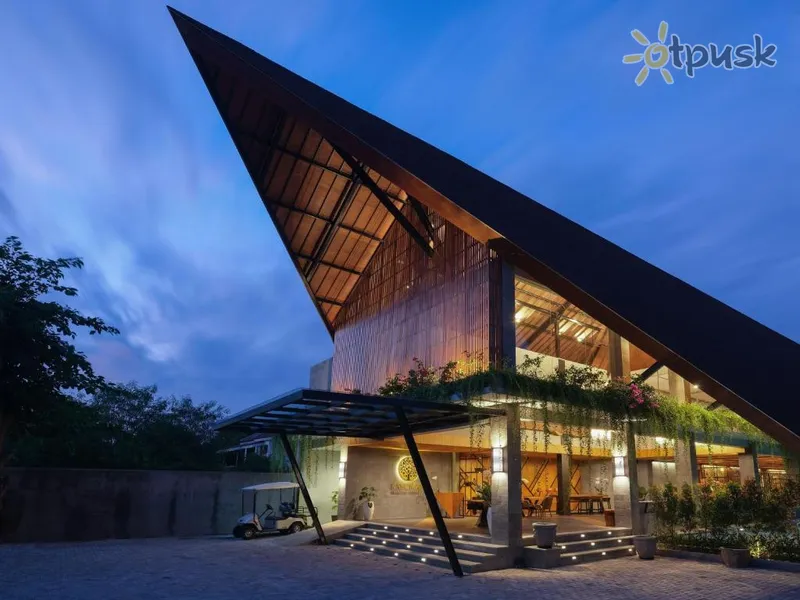 Фото отеля Kayumas Seminyak Resort 4* Seminjaka (Bali) Indonēzija ārpuse un baseini
