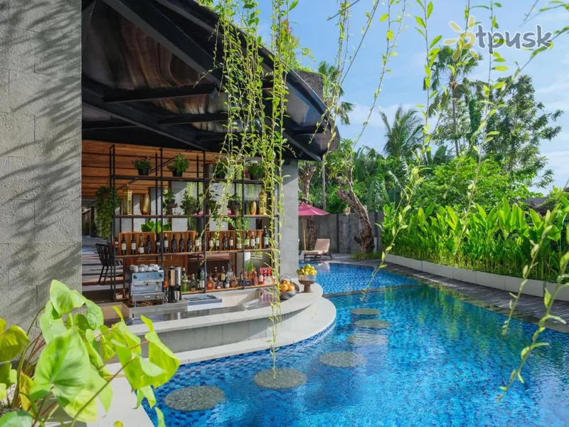 Фото отеля Kayumas Seminyak Resort 4* Seminjaka (Bali) Indonēzija ārpuse un baseini