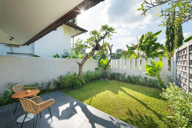 Фото отеля Ecozy Dijiwa Canggu 3* Seminjaka (Bali) Indonēzija ārpuse un baseini