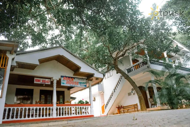 Фото отеля Rock House 3* Унаватуна Шри-Ланка экстерьер и бассейны