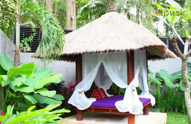 Фото отеля Royal Kamuela Villas & Suites at Monkey Forest Ubud 5* Ubuda (Bali) Indonēzija ārpuse un baseini