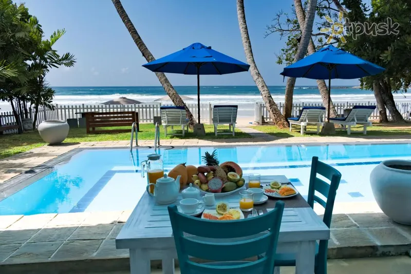 Фото отеля Smeralda Beach Hotel 4* Dikwella Šri Lanka barai ir restoranai