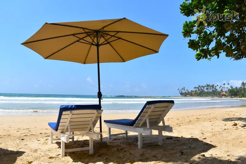 Фото отеля Smeralda Beach Hotel 4* Dikwella Šri Lanka papludimys