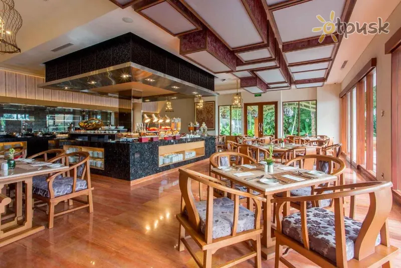 Фото отеля SereS Springs Resort & Spa 5* Ubuda (Bali) Indonēzija bāri un restorāni