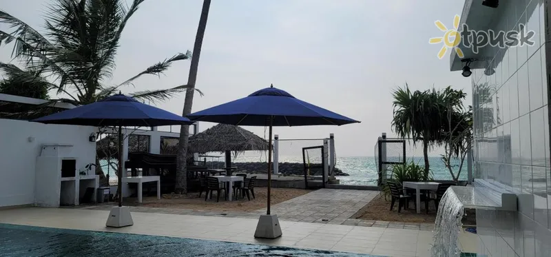 Фото отеля White Sand Villa 4* Hikaduva Šri Lanka išorė ir baseinai