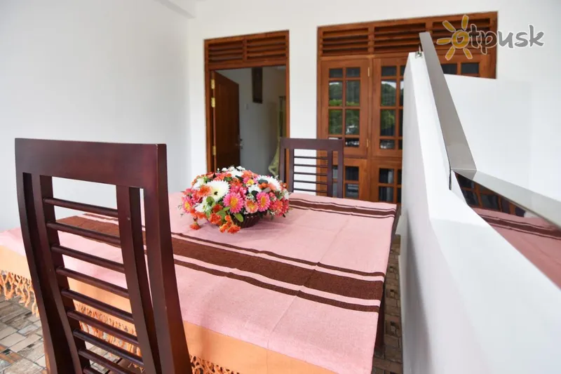 Фото отеля The Lodge Unawatuna 2* Унаватуна Шри-Ланка номера