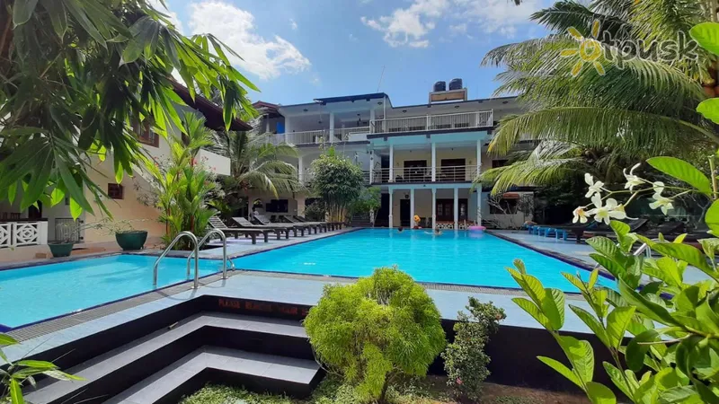 Фото отеля The Lodge Unawatuna 2* Унаватуна Шрі Ланка екстер'єр та басейни